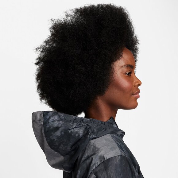 NWT Nike Trail Repel Running Hooded Windbreaker Light Jacket Medium FN6853-010 - Picture 4 of 7